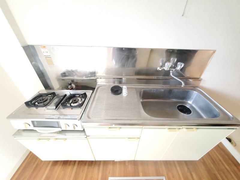 キッチン　別のお部屋の写真を使用しております。