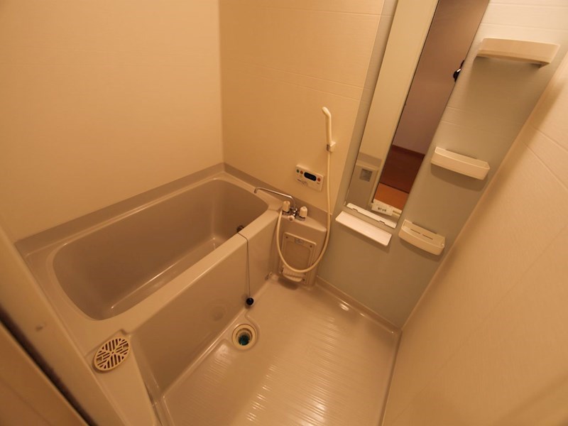 バス・シャワールーム　浴室暖房乾燥機付　24時間換気機能付バスルーム