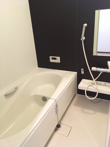 バス・シャワールーム　お風呂で日々の疲れを落としましょう