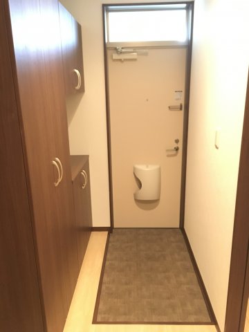 玄関　明るい玄関です