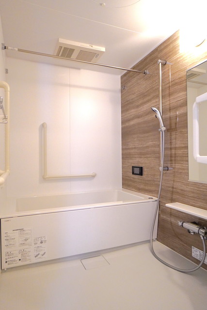 バス・シャワールーム　※写真は同タイプ住戸です。