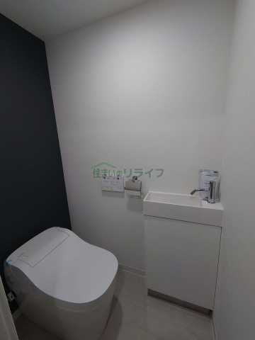 トイレ　別部屋の参考写真です