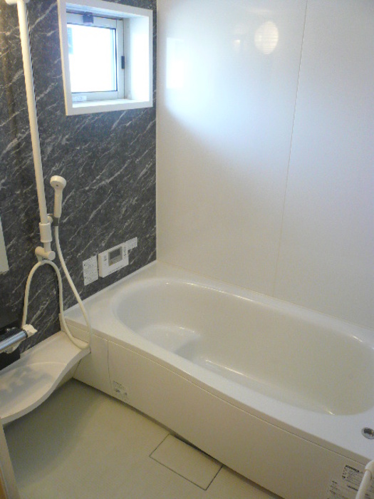 バス・シャワールーム　一坪風呂