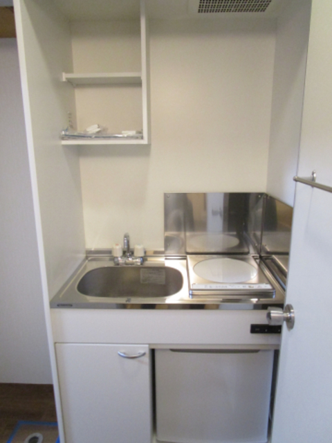 キッチン　別部屋参考写真です