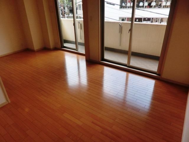 その他部屋・スペース　広々としたフローリングのお部屋です