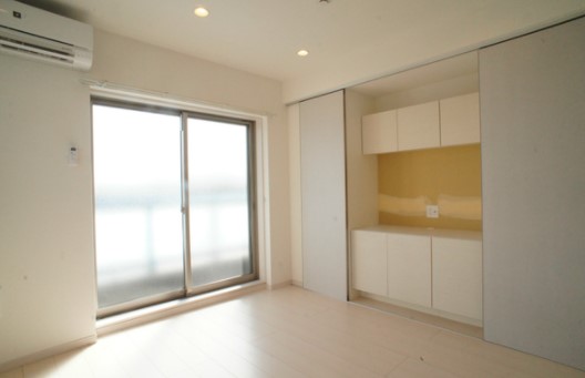 居室・リビング　別部屋参考写真となります