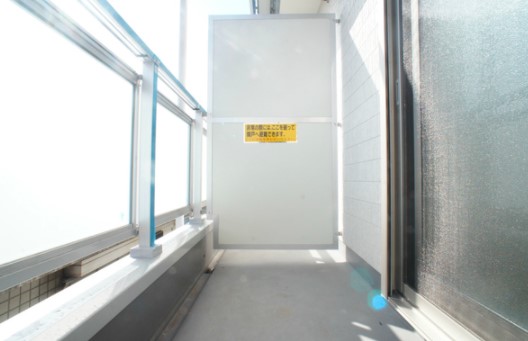 バルコニー　別部屋参考写真となります