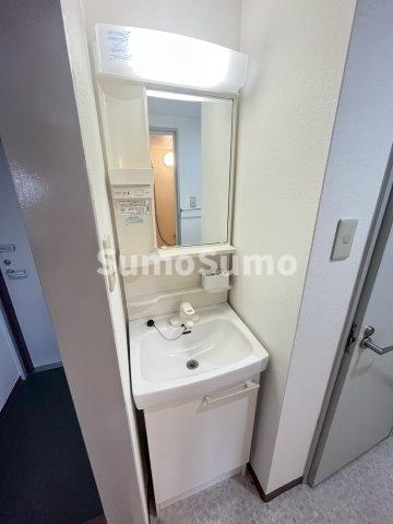 洗面設備　洗面所です