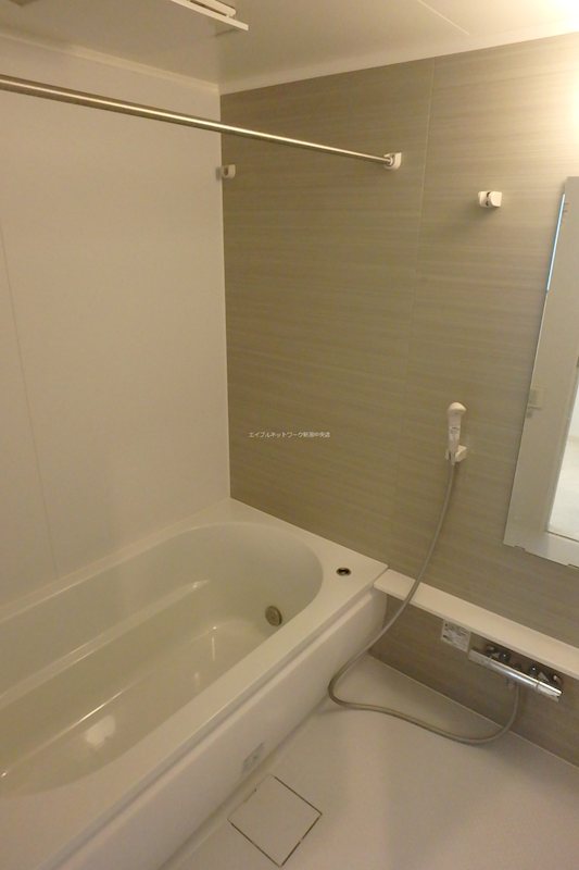 バス・シャワールーム　追い焚き給湯