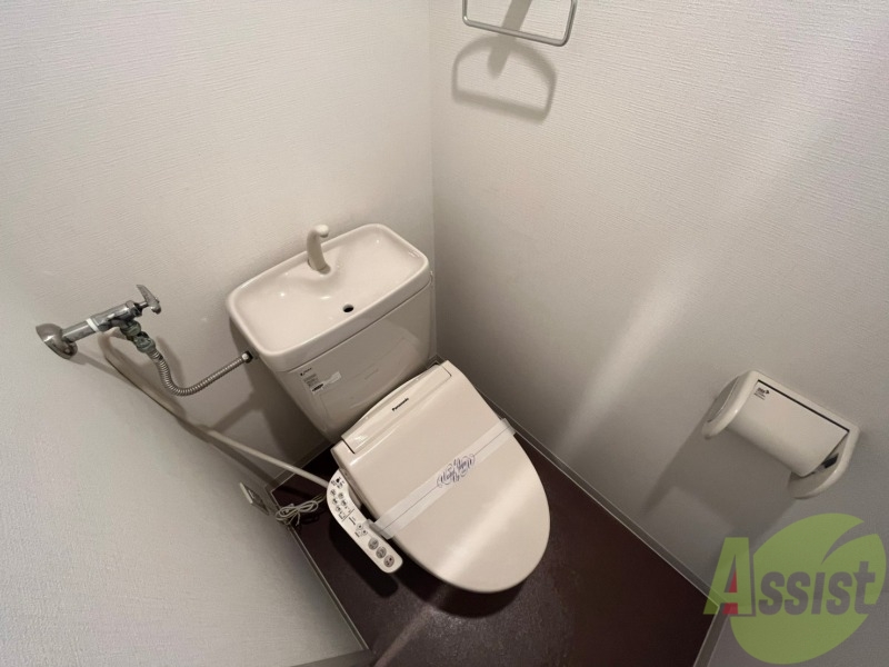 トイレ　トイレです。ウォシュレット付を探している方、おすすめです。
