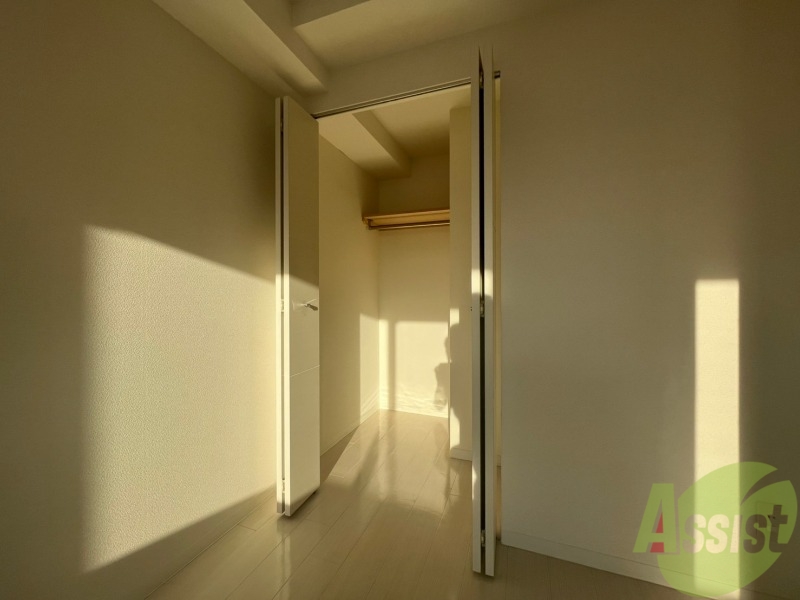 収納　寝室の収納です。部屋がすっきり片付きます。