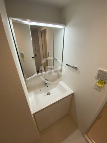 洗面設備　レオンコンフォート難波クレア 　洗面台