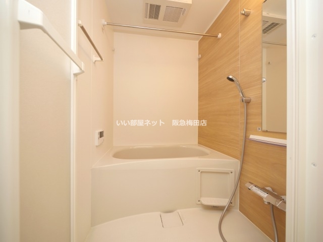 バス・シャワールーム　画像と現状が異なる場合は現状優先となります。