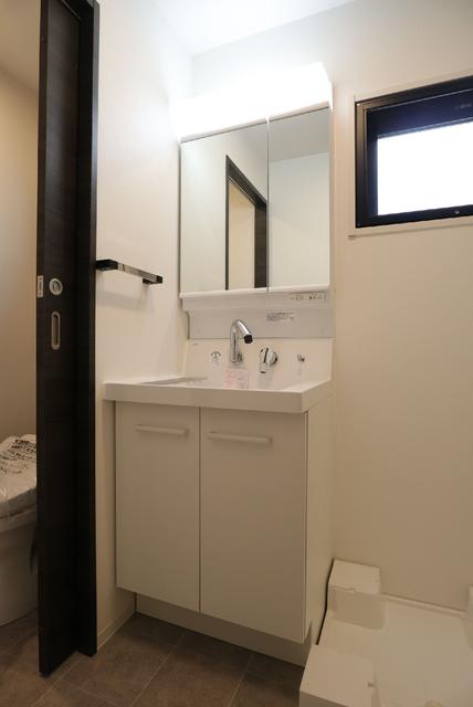 洗面設備　洗面所