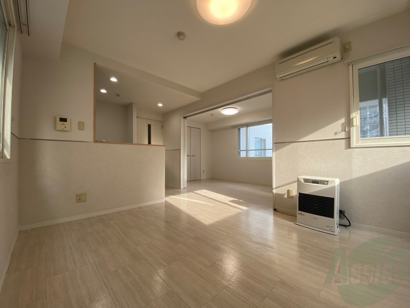 居室・リビング　広くてキレイなお部屋が広がっていて、充実した生活が送れそう。