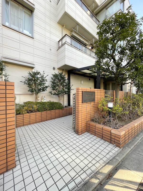 エントランス　エントランス