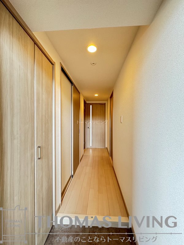 玄関　※別号室の写真です。