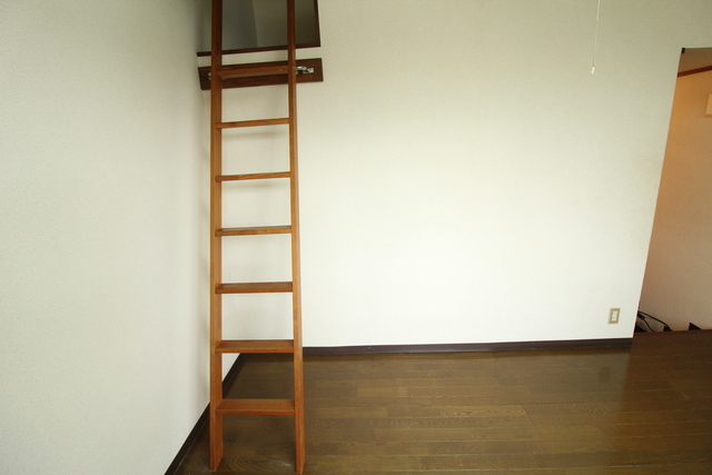 その他設備　別室参考画像。反転あり。