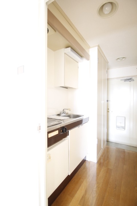 キッチン　※他部屋参考写真