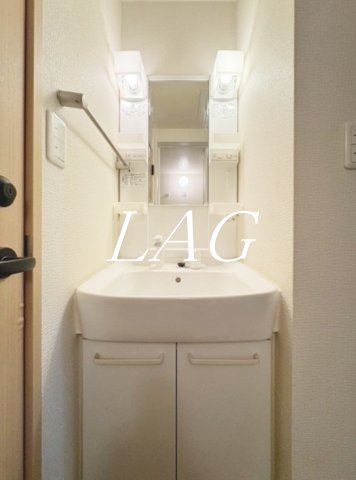洗面設備　独立洗面台です。