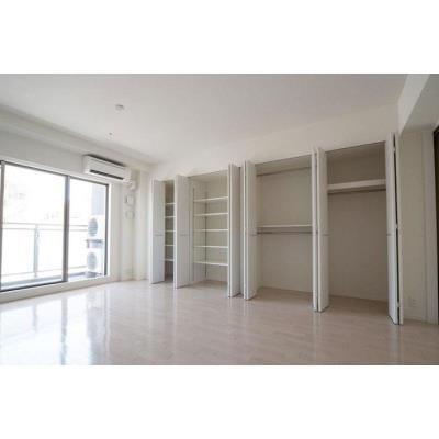 収納　※別部屋の参考写真です。