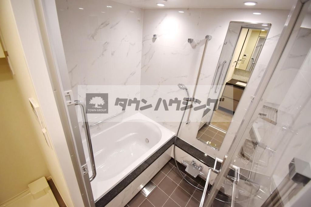 バス・シャワールーム　バス