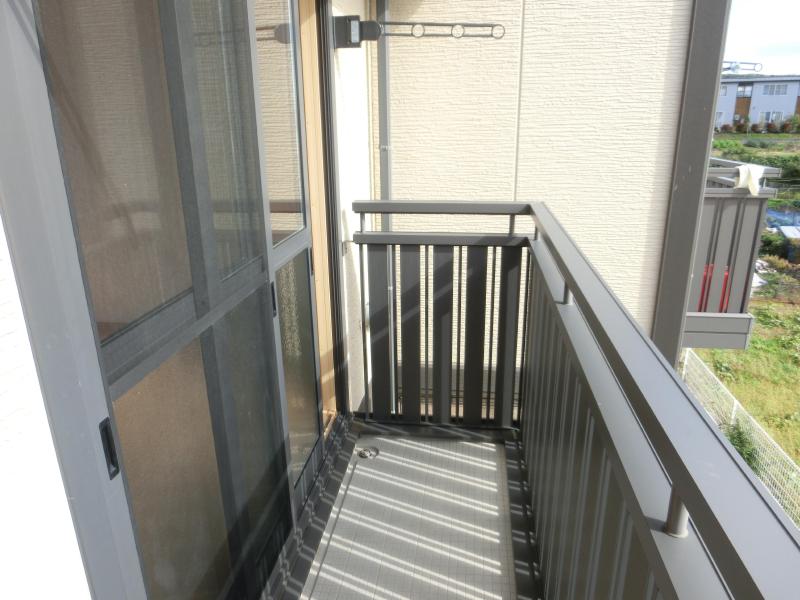 バルコニー　同タイプの写真です。