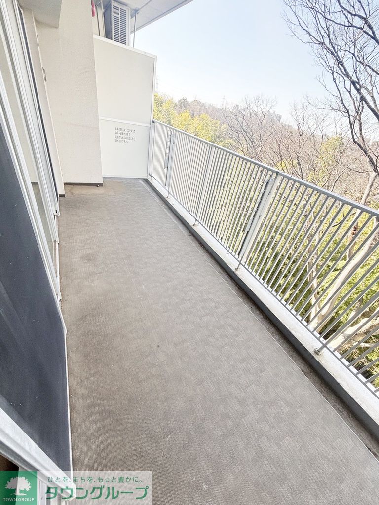 バルコニー　庭