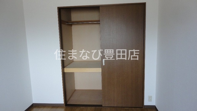 収納　同型タイプ