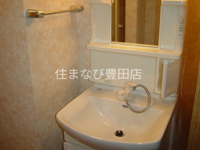 洗面設備　同型タイプ