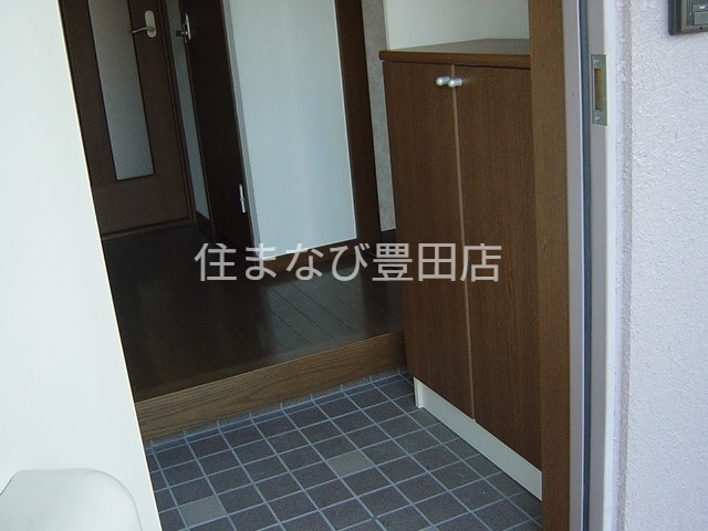 玄関　同型タイプ