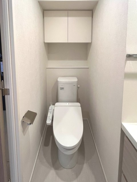 トイレ　※写真は同タイプ住戸です。