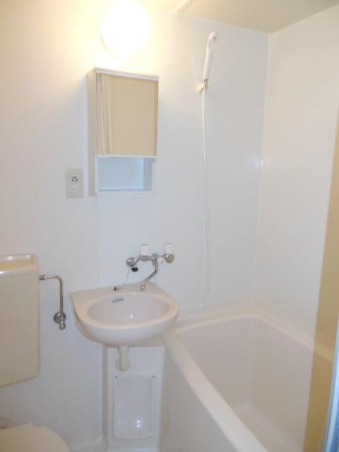 洗面設備　同仕様