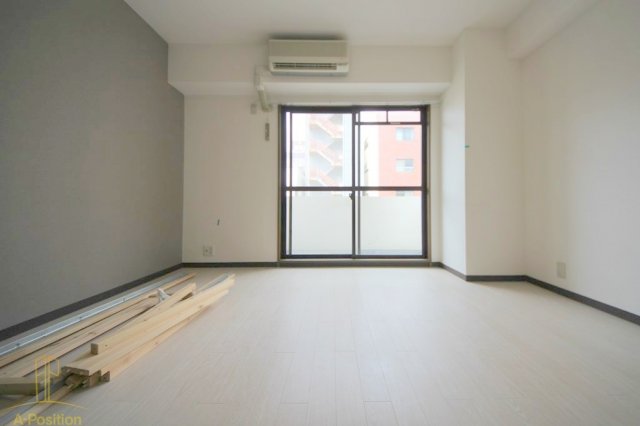 居室・リビング　コスモリード大阪本町