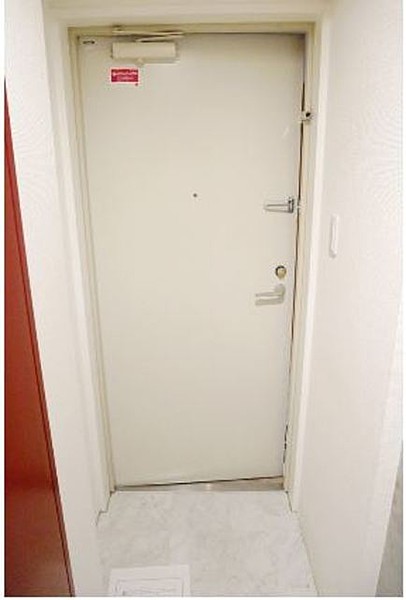 玄関　※別部屋参考画像