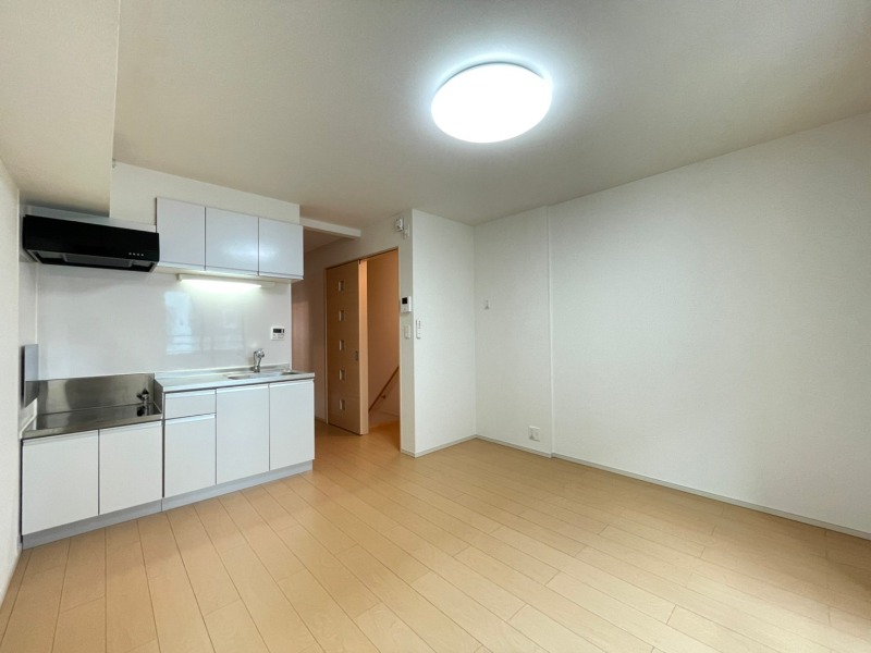 居室・リビング　※別部屋参考写真