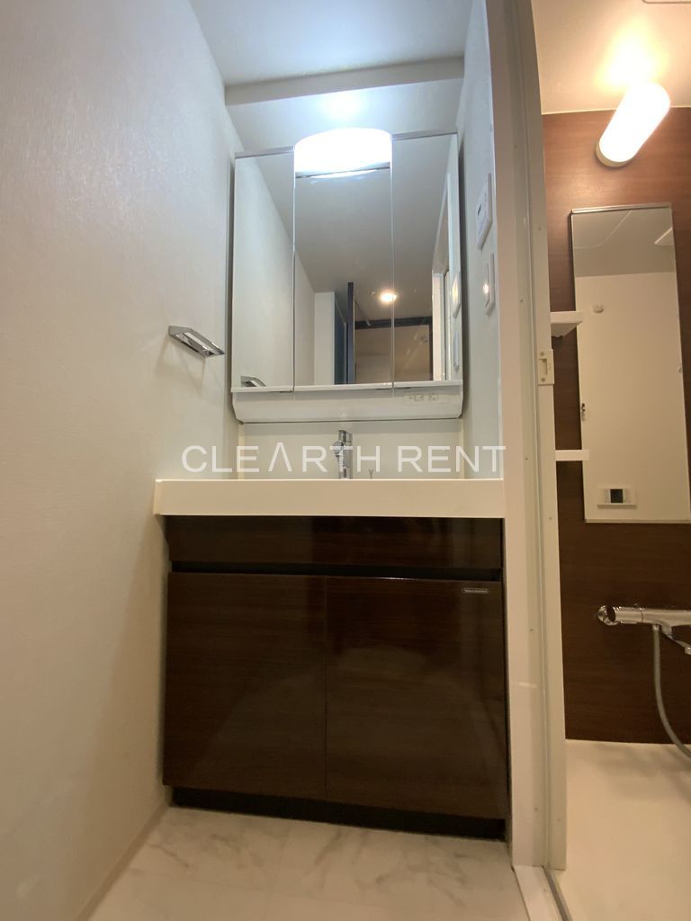 洗面設備　同タイプ別住戸写真となります。現況と異なる場合がございます。