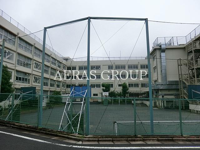 中学校　練馬区立貫井中学校（中学校）まで394m