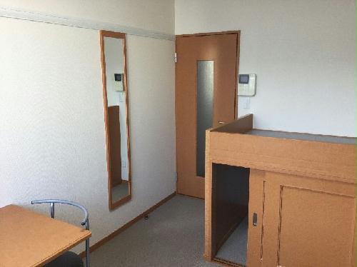 居室・リビング　写真は同タイプ部屋（現況優先）