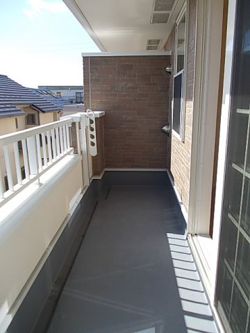 バルコニー　外からの目が気にならないバルコニーで洗濯物が干せます