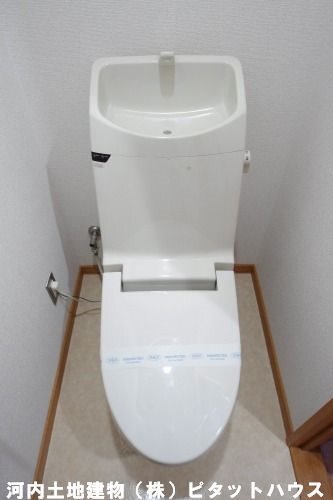 トイレ　シャワートイレ