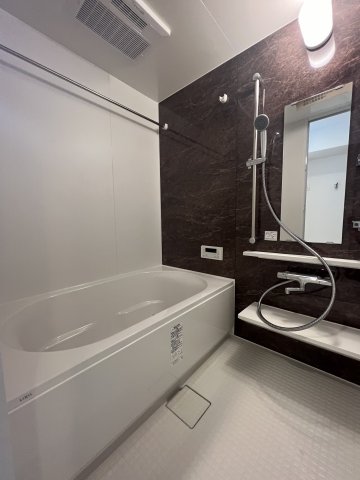 バス・シャワールーム　ラフィット松屋町　バスルーム