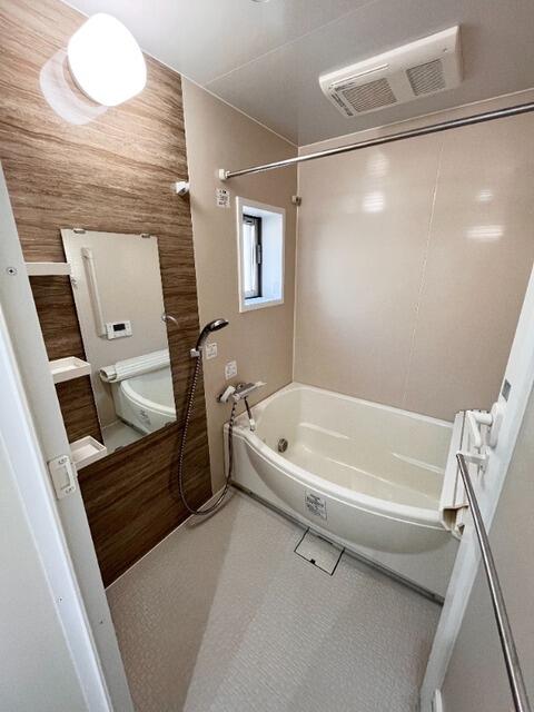 バス・シャワールーム　別のお部屋の参考写真です