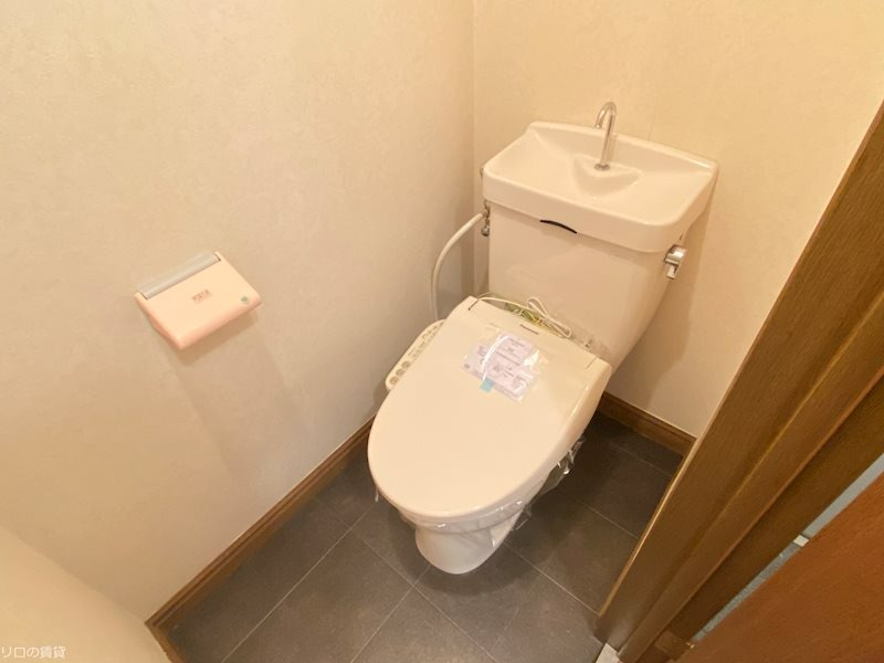 トイレ　別部屋