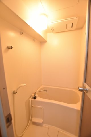 バス・シャワールーム　別号室の画像です。ご参考下さい