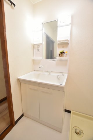 洗面設備　別号室の画像です。ご参考下さい。