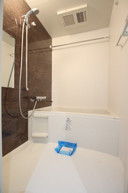 バス・シャワールーム　※別室の参考写真の為、現況優先です。