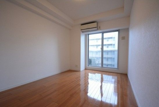 居室・リビング　ゆったりとした居間です☆