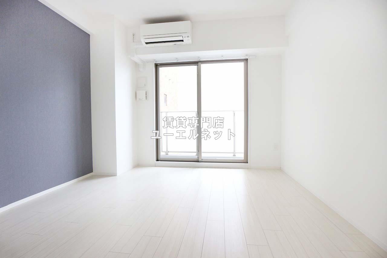 居室・リビング　ゆったりとくつろげる、落ち着きのある居室空間です