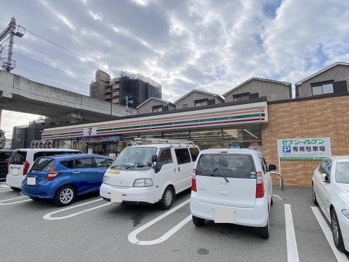 コンビニ　セブンイレブン 泉大津駅南店（コンビニ）まで462m